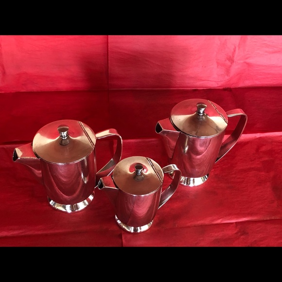 Italian Silver coffee pots - Picture 2 of 10